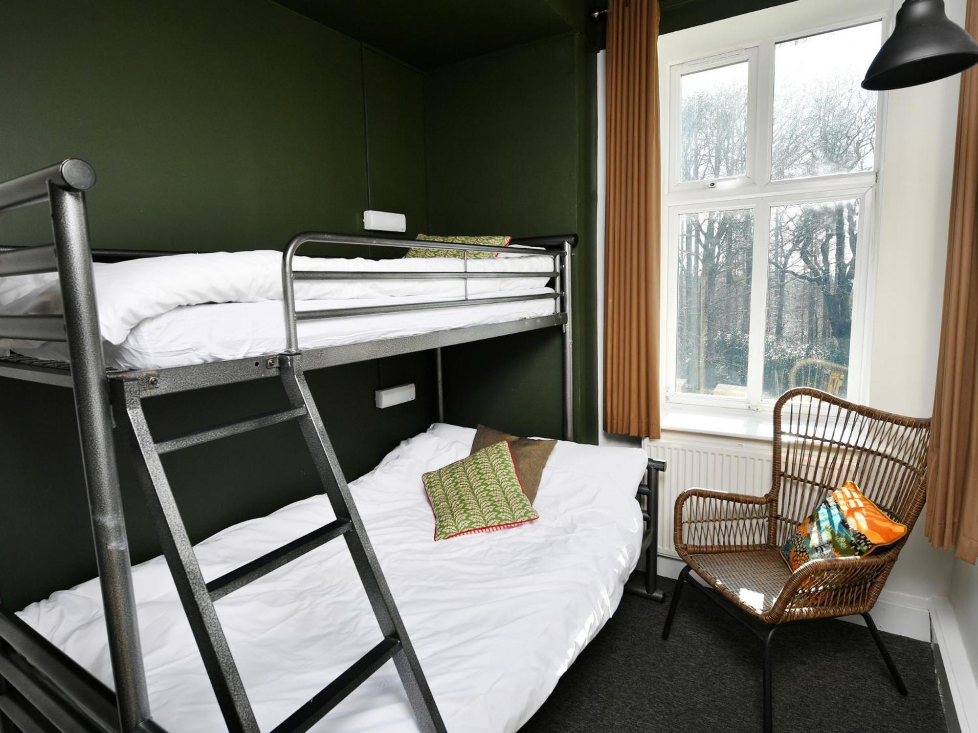 3 Bed Double Private Room