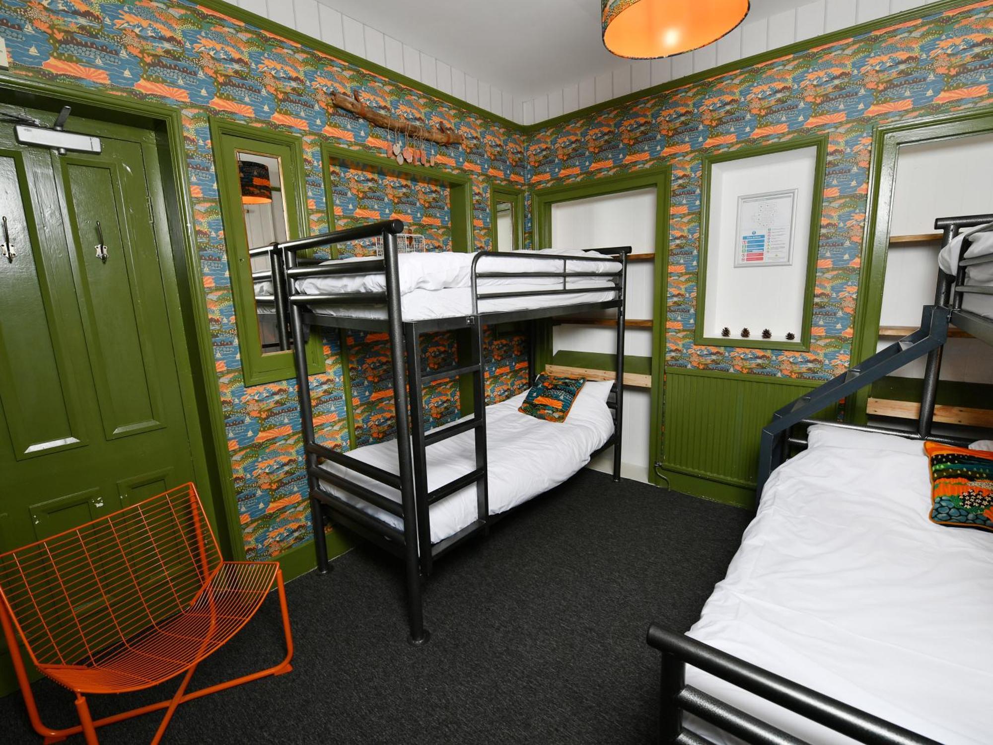 5 Bed Double Private Room