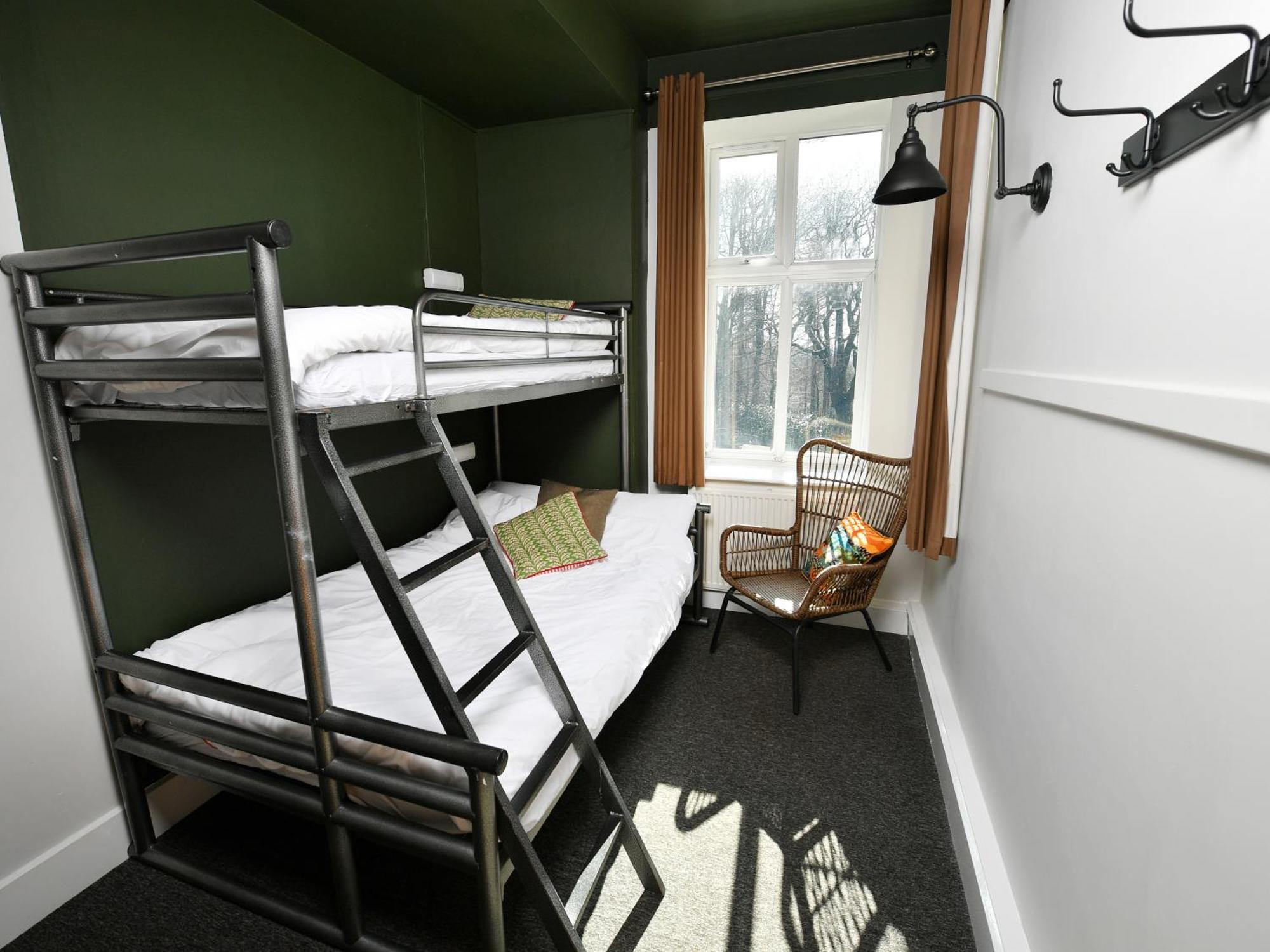 3 Bed Double Private Room