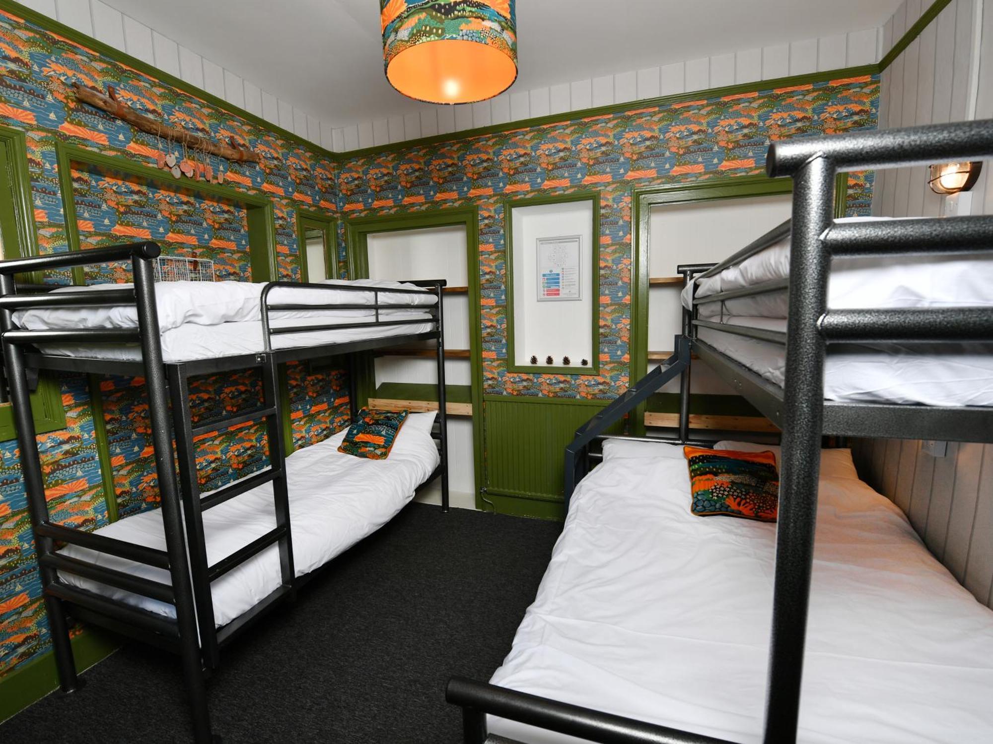 5 Bed Double Private Room